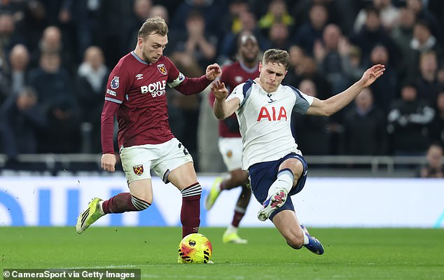 A ‘minor miracle’, a Sunderland conspiracy and a bottle of cognac: Those who’ve survived the agony of a final-day relegation battle reveal how to pull off a Great Escape