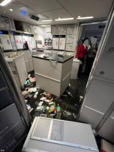 Ten people injured on flight from Brisbane after plane hits severe turbulence