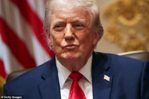 Trump threatens to BOMB US ally sparking confusion in wild cabinet meeting