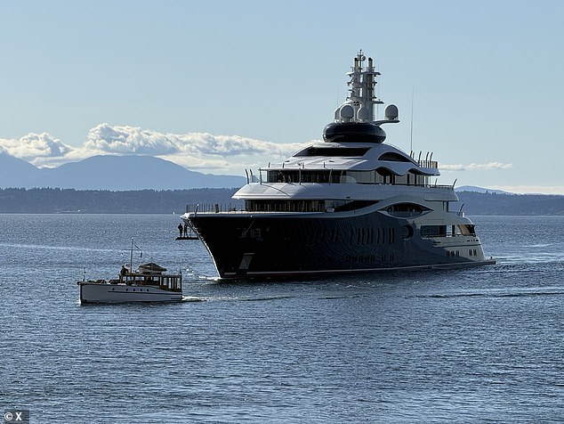 Eyes roll as Mark Zuckerberg docks his multi-million-dollar superyacht in Seattle harbor… hours after laying off hundreds of Meta employees living in the city