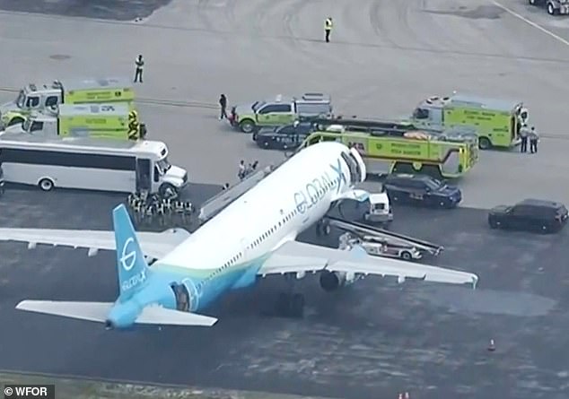 Four passengers pass out aboard sweltering plane often used for ICE deportations