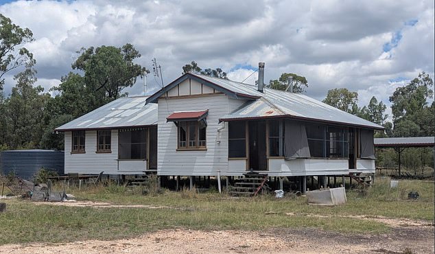 Wieambilla massacre: Murder house where two police officers were shot dead by conspiracy theorists hits the market despite protests from families