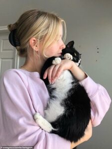 Owner’s beloved cat ‘killed by coyotes’ after pet sitter lost her within five minutes of arriving