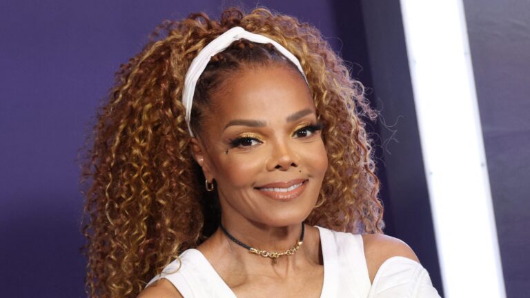 Her History of Marriage, Explained