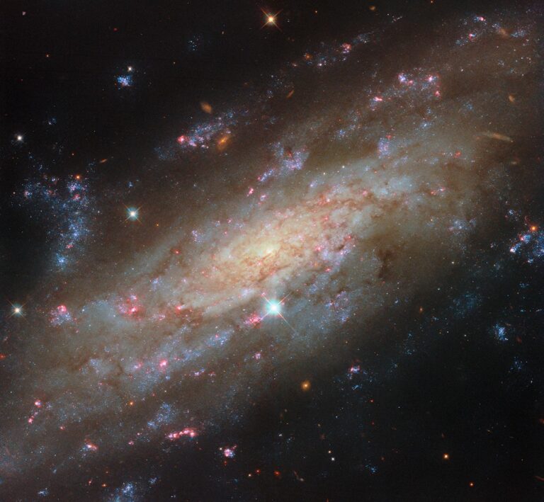 Hubble Spots a Starry Spiral