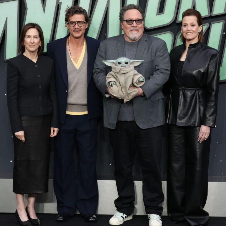 Pedro Pascal, Sigourney Weaver Tease Baby Yoda Mandalorian & Grogu Role