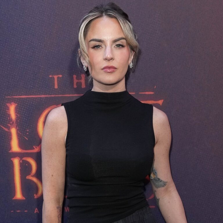 JoJo Reacts to Chess Closing Hours Before Broadway Rehearsal