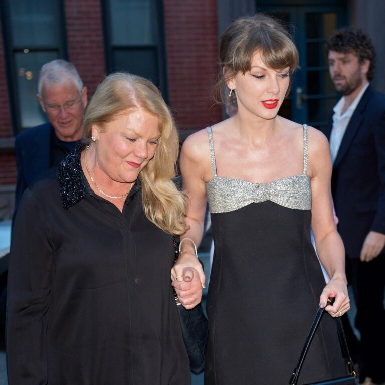 Taylor Swift’s Rare Dinner With Parents, Brother Austin Swift in NYC