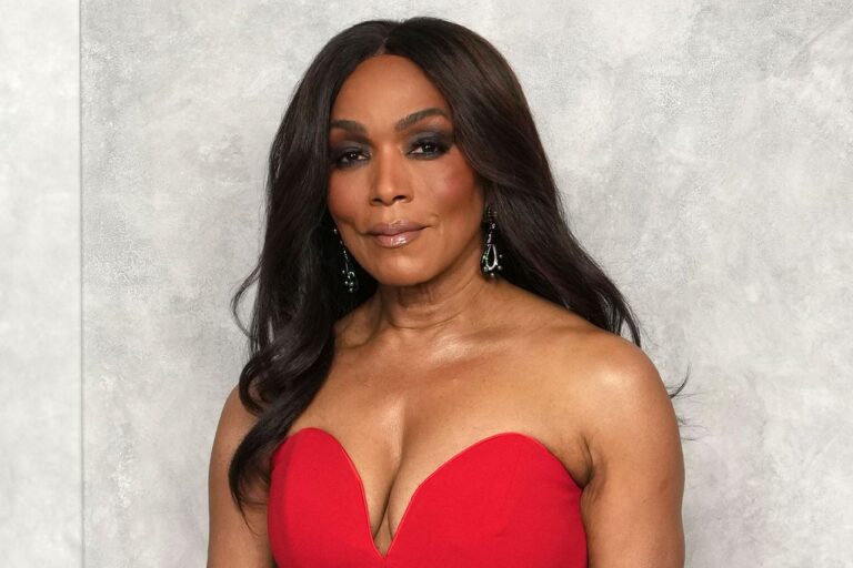 Angela Bassett Turns Heads at a Lancôme Dinner in N.Y.C., Plus Jessica Chastain, Kendall Jenner and More