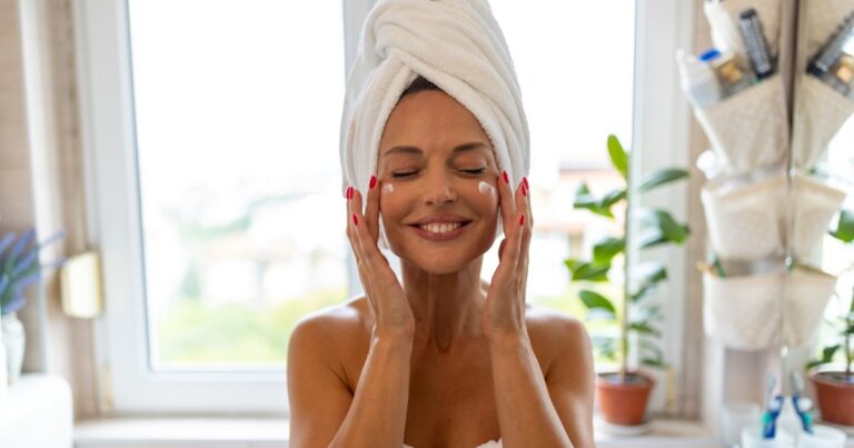 This French ‘Emergency Cream’ Stops Skin From ‘Freaking Out’