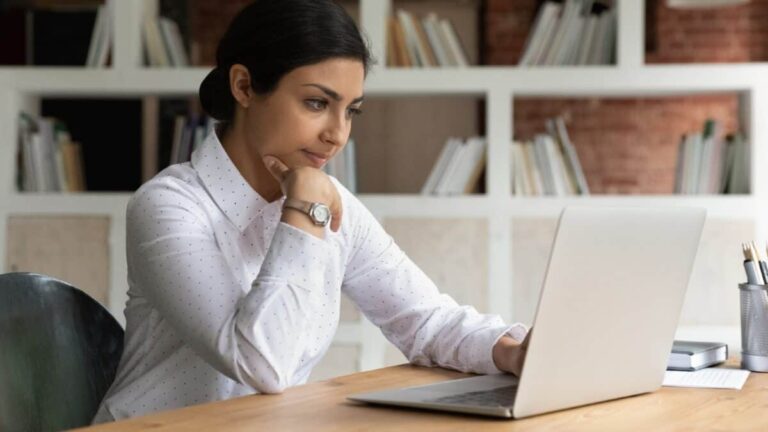 £10,000 in an ISA? Here’s how that could grow to £37,700 of passive income