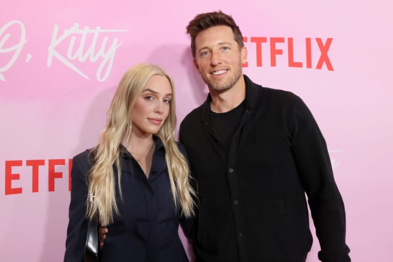 Alex Cooper Pregnant, Expecting First Child With Matt Kaplan!