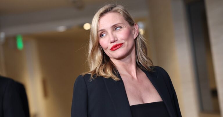 Cameron Diaz’s $50 Amazon Crossbody Is a Practical ‘Must-Have’