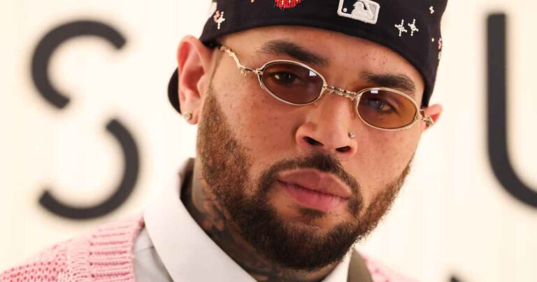 Chris Brown Reacts to Pitchfork Review of New Album Brown