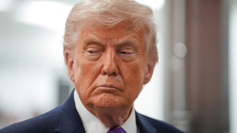 Donald Trump Threatens To Replace “Third Rate Artists” With His Own Speech