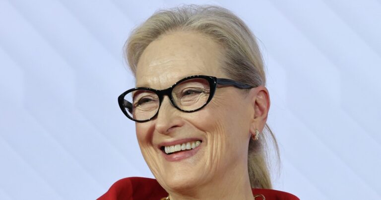 Meryl Streep’s Black Top-Handle Bag Style Is $30 on Amazon