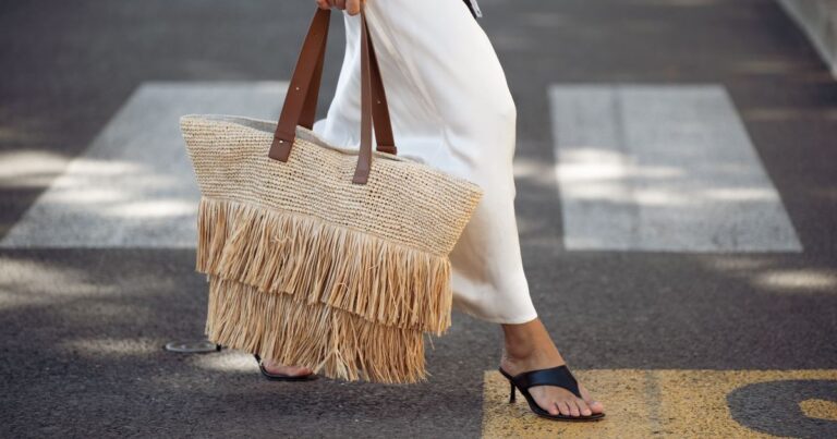17 ‘Quiet Luxury’ Sandals That Look Hamptons-Level Rich (Under $50)