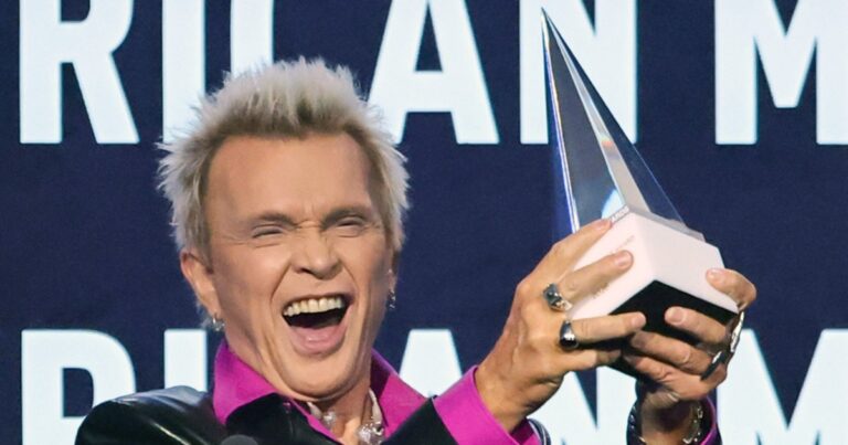Billy Idol Reflects on 2026 AMAs Lifetime Achievement Award