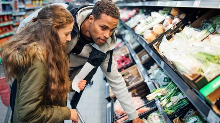 How much is £10,000 invested in Tesco shares 3 weeks ago worth today? 