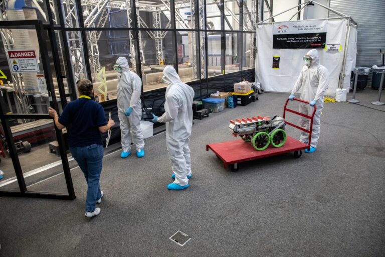 NASA Invites Media to Annual Lunabotics Robotics Competition 