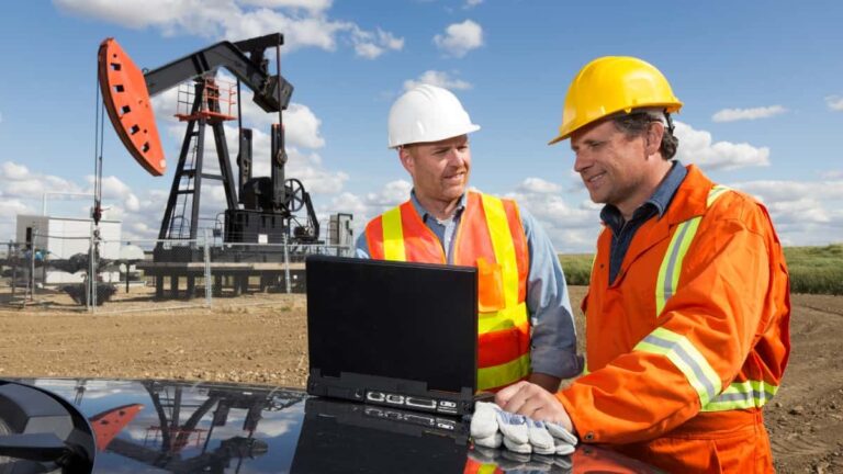 How exposed is the Shell share price to a move lower in oil?