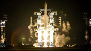 ‘Whatever Russia is testing, it’s sophisticated’: 2 Russian satellites get within 10 feet of each other in orbit
