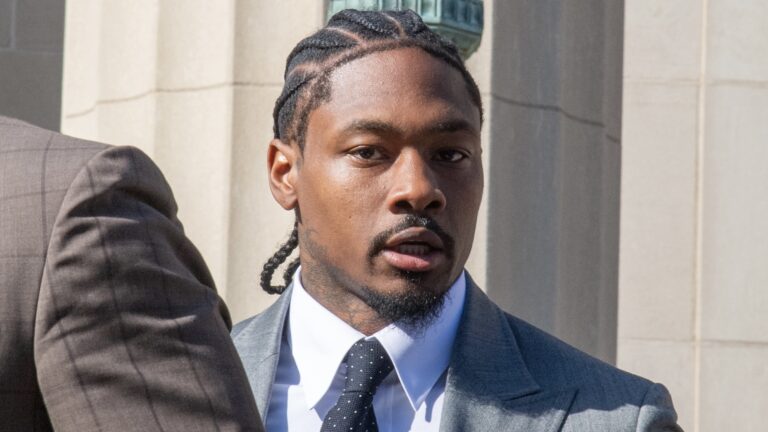 Sheds Tears After Not Guilty In Assault Case (Vids)