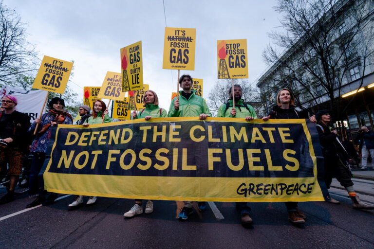 Federal Budget must give Aussies a ‘fair shake of the sauce bottle’: Greenpeace