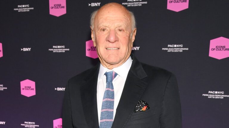 Barry Diller Wants To Buy CNN “Before They Ruin It Any Further”: “Hopefully Before It’s Extinct”