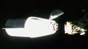 SpaceX Dragon capsule delivers science and supplies to space station