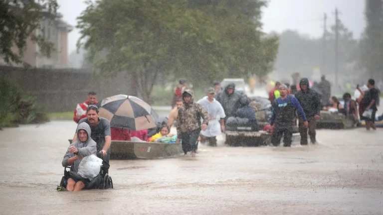 El cambio climático está intensificando las lluvias de los huracanes, contribuyendo a inundaciones mortales » Yale Climate Connections
