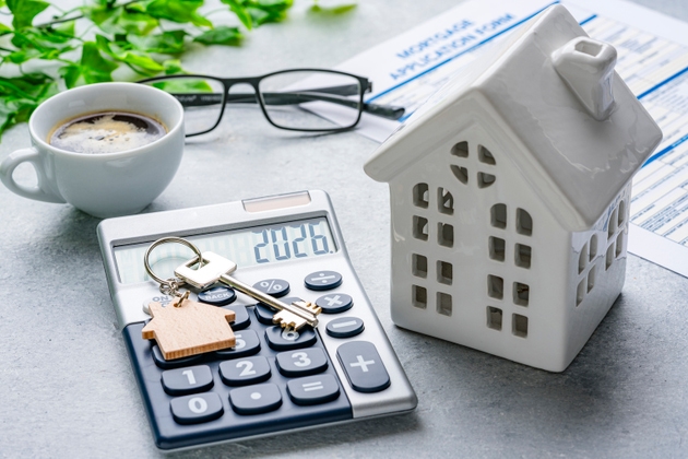 Real estate stocks edge down as Treasury yields surge, borrowing costs rise