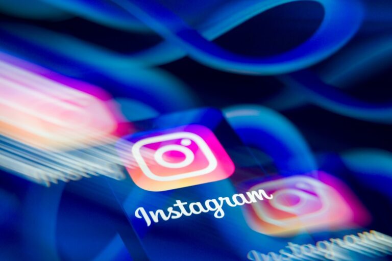 How to turn off Instagram’s new Instants feature and retract photos you accidentally shared