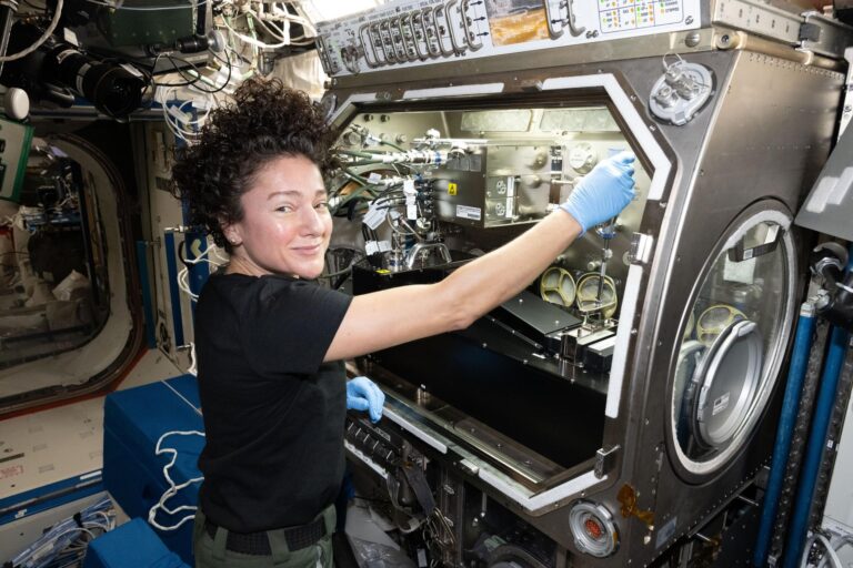 NASA Astronauts to Answer Questions from Students in New York