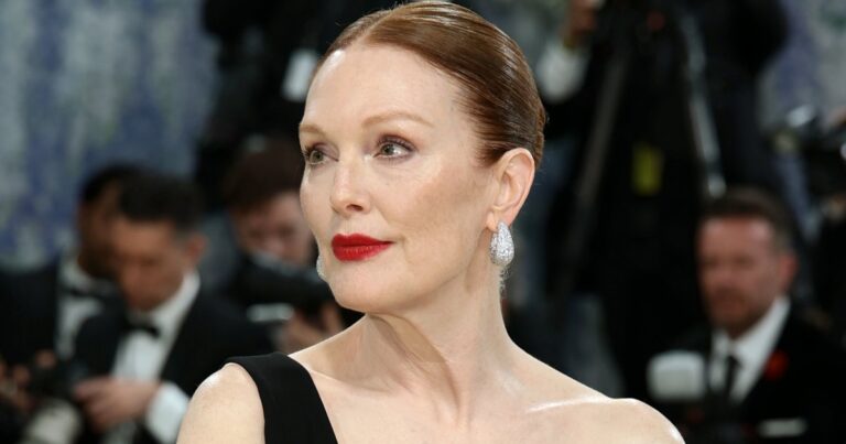 Julianne Moore’s Go-To SPF Layers Seamlessly Under Makeup