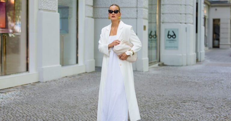 17 Loose, Slimming Dresses With Rich Upper East Side Style