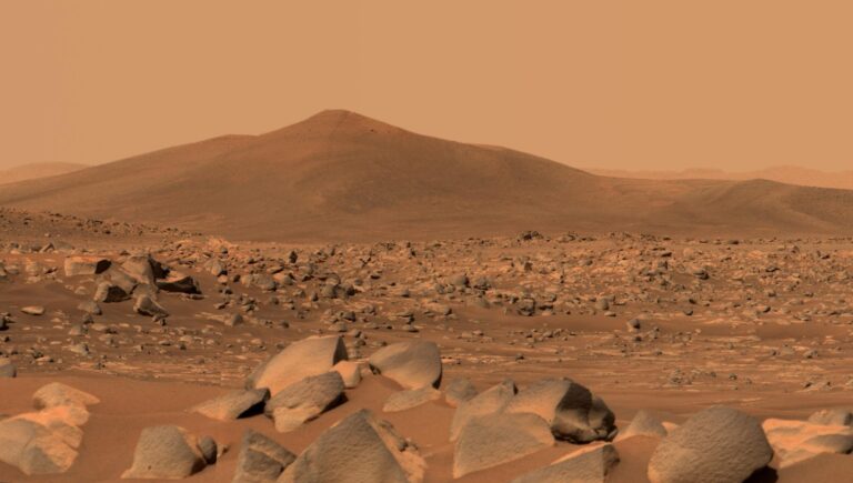 NASA Draws on Industry for Mars Telecommunications Network