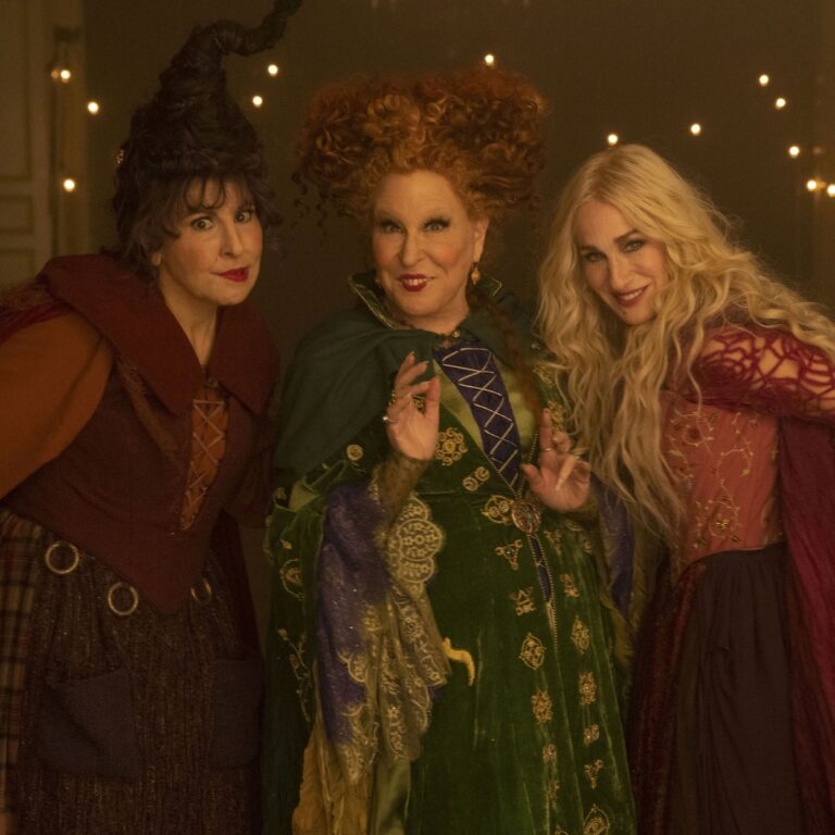 Hocus Pocus 3 Movie Happening With Sarah Jessica Parker & More
