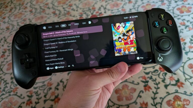 How to turn your Android phone into a gaming handheld using a launcher