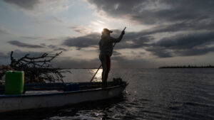 Fishermen in the Bahamas are collecting data that could improve forecasts » Yale Climate Connections