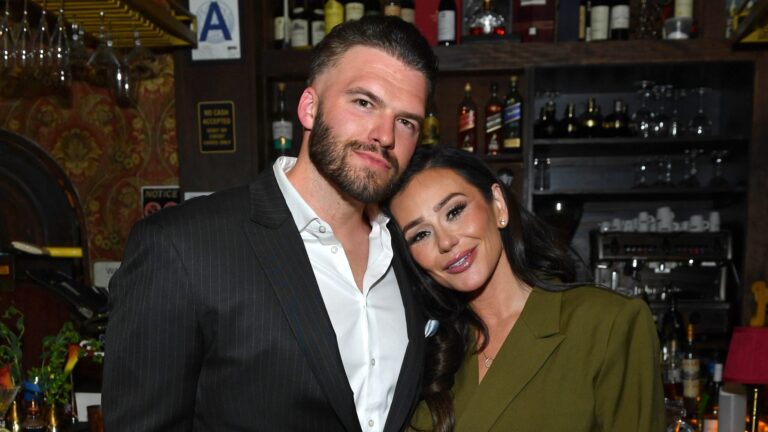 Jenny ‘JWoww’ Farley & Zack Carpinello MARRIED!