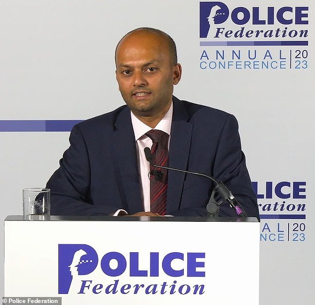 Head of police federation sacked amid ongoing corruption and fraud probe