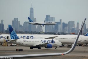 Careless passenger causes international flight to make U-turn after using four-letter word to name his Bluetooth device