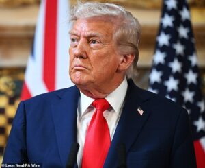 ‘This is like something out of The Thick of It’: Peter Mandelson ‘went tonto’ as he moaned about Downing Street’s frantic scramble to get Donald Trump his own ministerial ‘red box’