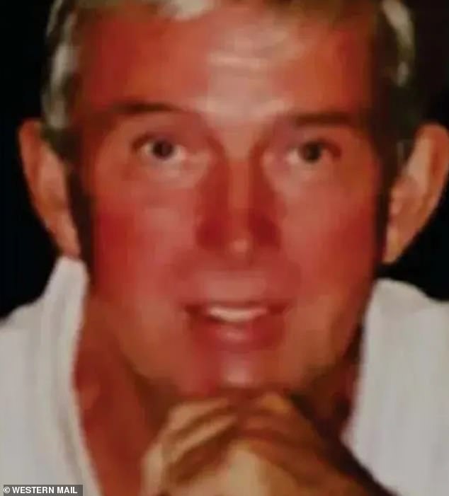 Grandfather, 77, who spent 50 years working for the NHS died after medics gave him insulin injection by mistake, inquest hears