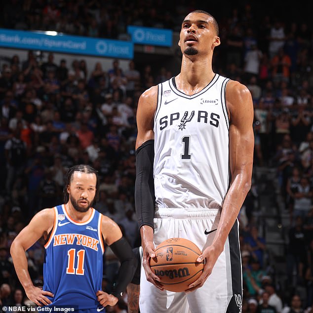 Knicks eye first title in 53 years as New Yorkers flood San Antonio with reeling Spurs hoping to recover after historic collapse