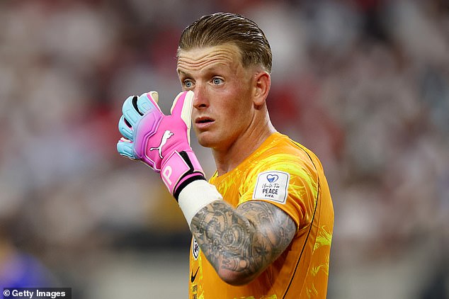 Thomas Tuchel spotted in heated argument with Jordan Pickford during England’s World Cup opener against Croatia: ‘Do as I told you!’