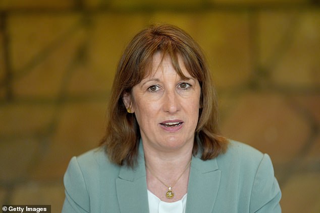 Rachel Reeves sounds alarm at threat of Labour lurch to Left as she lines up behind Starmer in brewing civil war