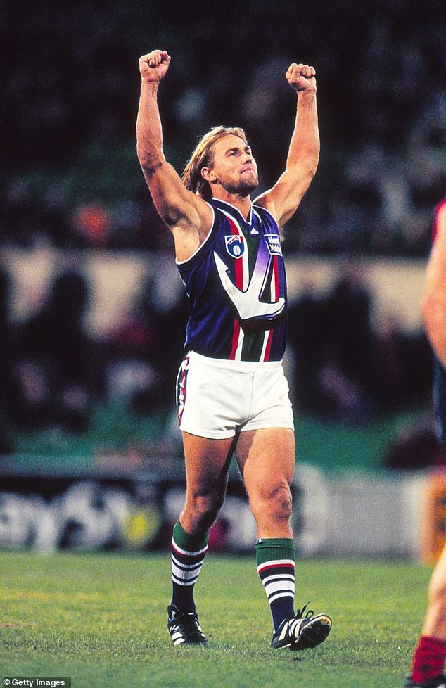Fremantle coach’s raw message for club champion Tony Modra after learning of his horrific truck crash minutes after come-from-behind win over Geelong