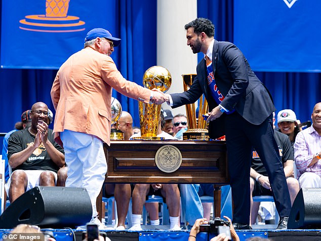 Knicks owner James Dolan appears to snub Zohran Mamdani in tense parade moment after exchanging sly digs at NBA Championships celebration